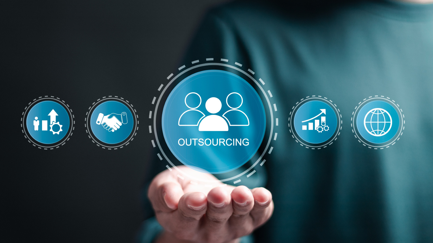What are the Advantages and Disadvantages of Outsourcing?